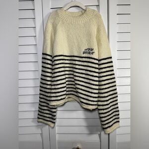 NWT Zara Girls Cream and Black Striped ‘New York’ Sweater Size 11/12 years